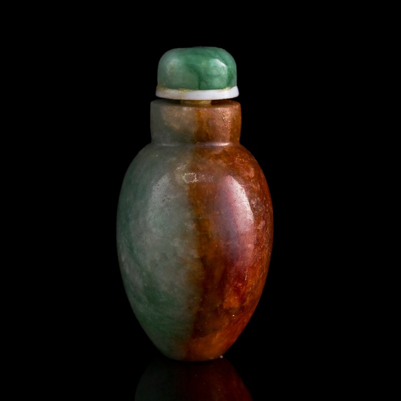 清代 翡翠雙色鼻烟壺 | A Chinese two-color jadeite snuff bottle, Qing dynasty - 图4