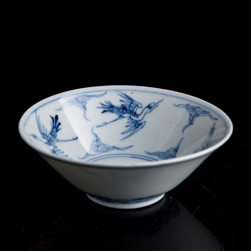 清雍正 青花雲鶴小碗（附盒） | A small Chinese blue and white 'cloud and crane' bowl, Yongzheng period, Qing dynasty - 图2