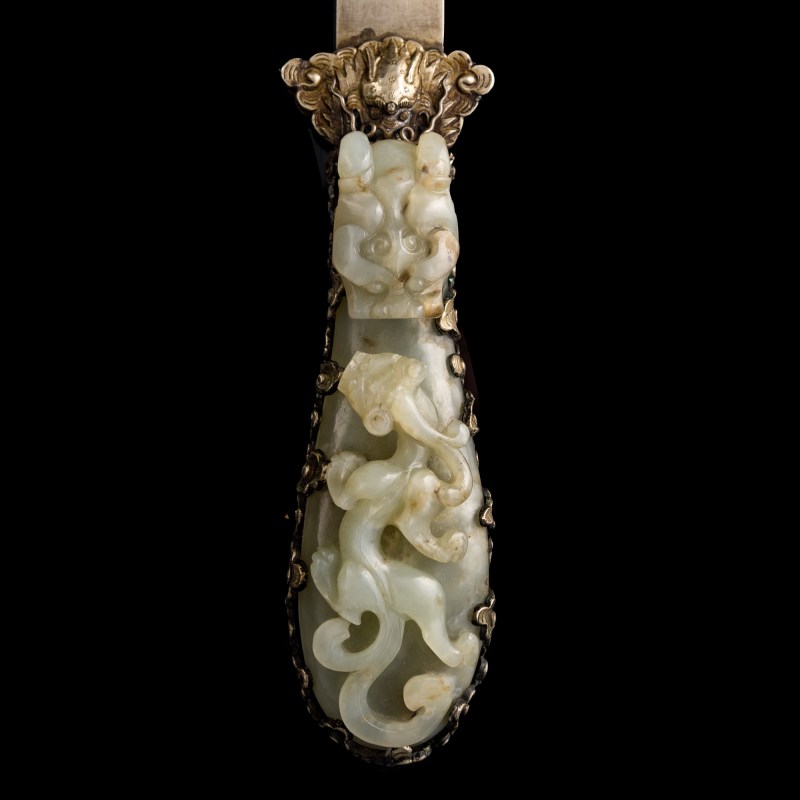 十八世紀 白玉龍勾把銀裁紙刀 | A Chinese silver paper knife with white jade belt-hook handle, 18th century - 图5