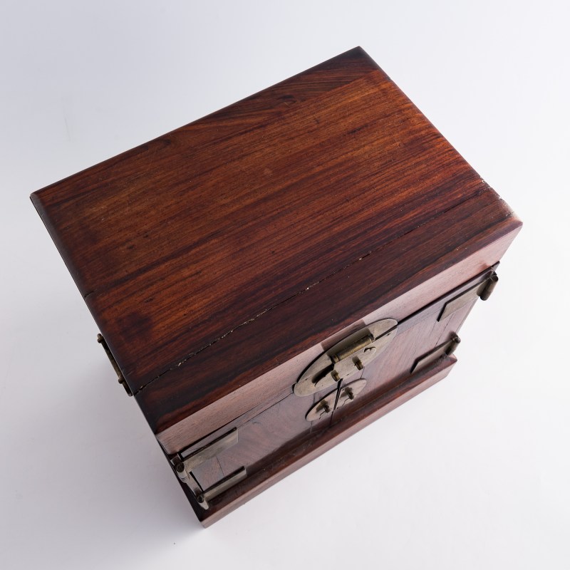 十八世紀 黃花梨官皮箱 | A Chinese Huanghuali seal chest (Guanpixiang), 18th century - 图11