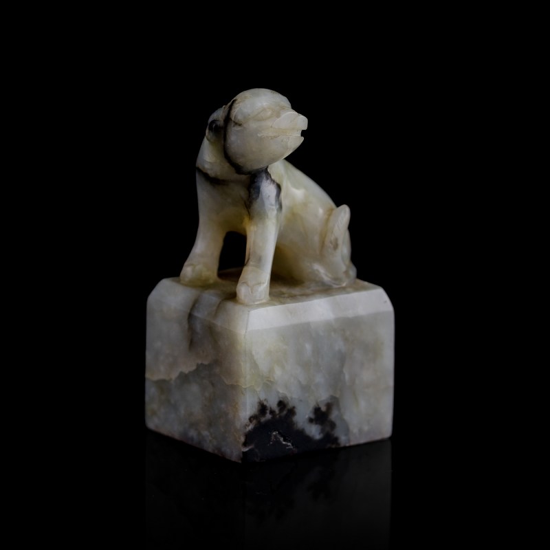 明代 玉雕獸鈕印章 | A Chinese jade seal with beast finial, Ming dynasty - 图1
