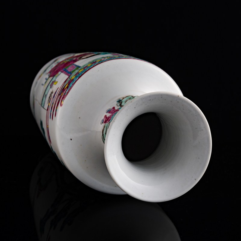 清雍正 粉彩人物瓶 | A Chinese famille rose figural vase, Yongzheng period, Qing dynasty - 图6
