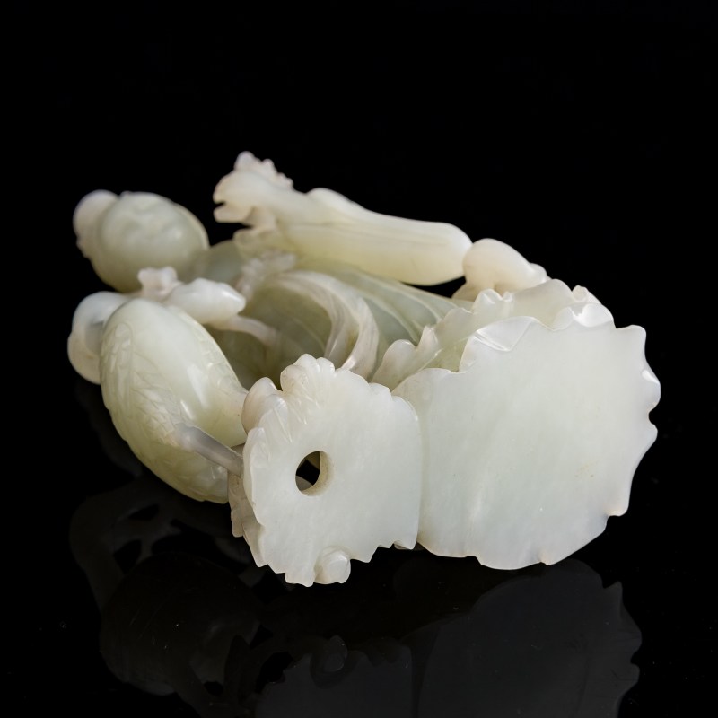 十九世紀 白玉雕麻姑仙鶴立像 | A Chinese white jade carving of Magu and crane, 19th century - 图7