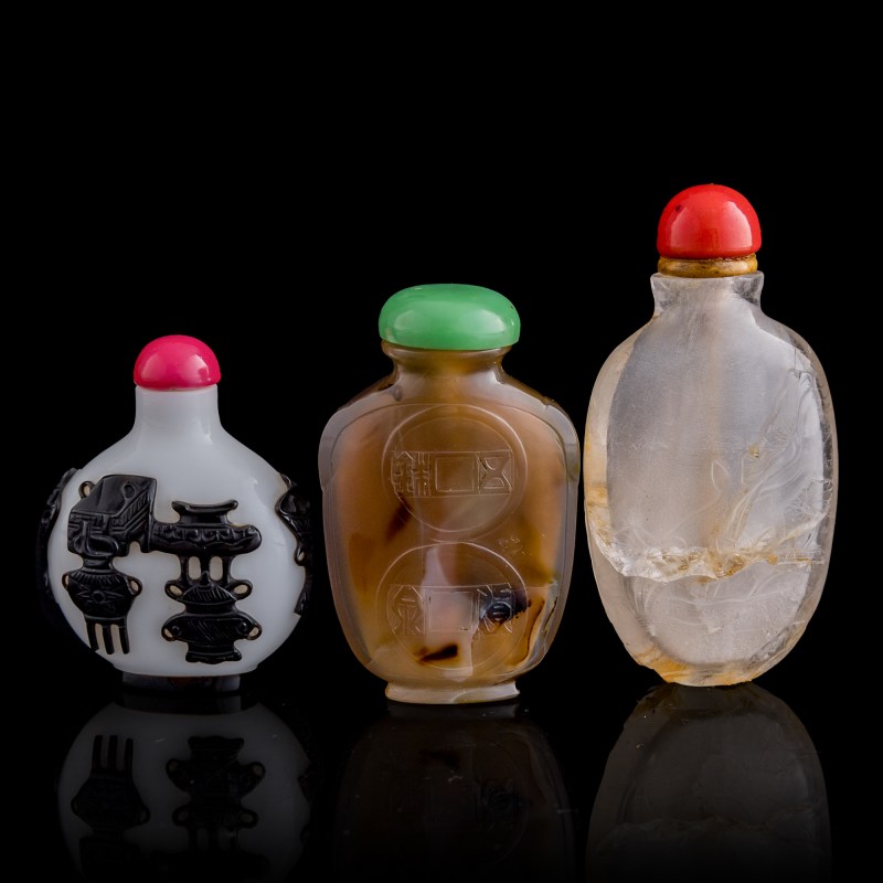 清代 各式鼻烟壺三隻 | Three assorted Chinese snuff bottles, Qing dynasty - 图2