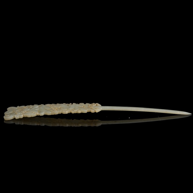 十八世紀 白玉發簪兩隻（附盒） | Two Chinese white jade hairpins, 18th century - 图3