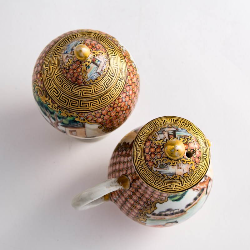 十九世紀早 外銷錦地描金開窗粉彩人物茶具一組 | A set of Chinese export brocade-pattern-ground famille rose tea ware, early 19th century - 图7