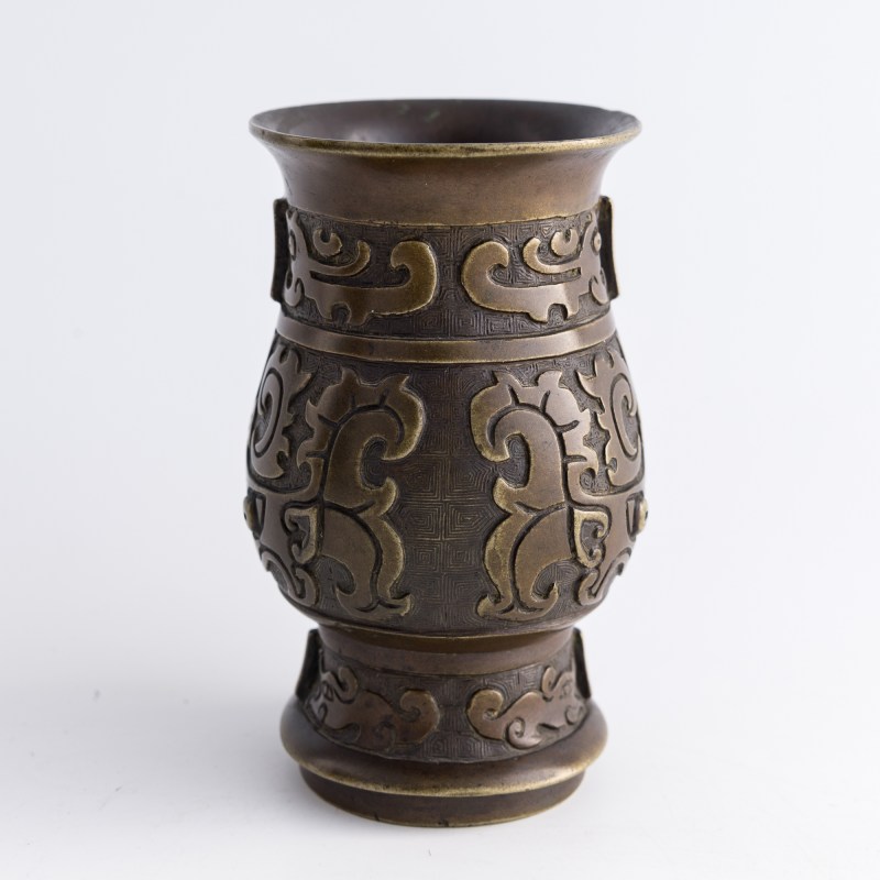 清代 銅饕鬄紋尊 | A Chinese bronze 'taotie' zun vase, Qing dynasty - 图4