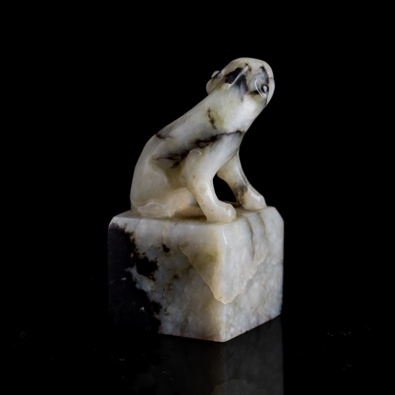 明代 玉雕獸鈕印章 | A Chinese jade seal with beast finial, Ming dynasty - 图4