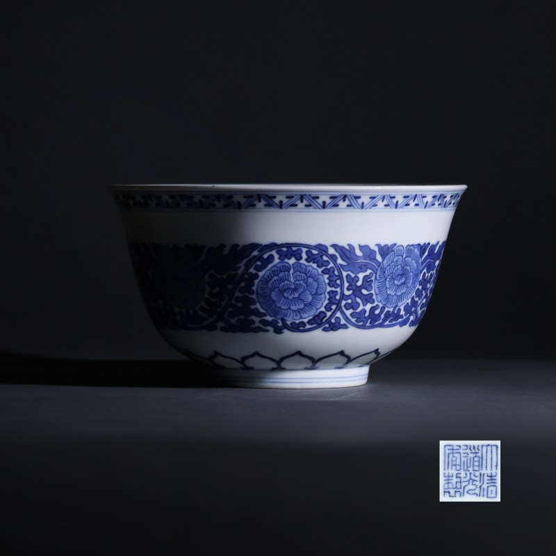 清道光 青花缠枝牡丹纹碗