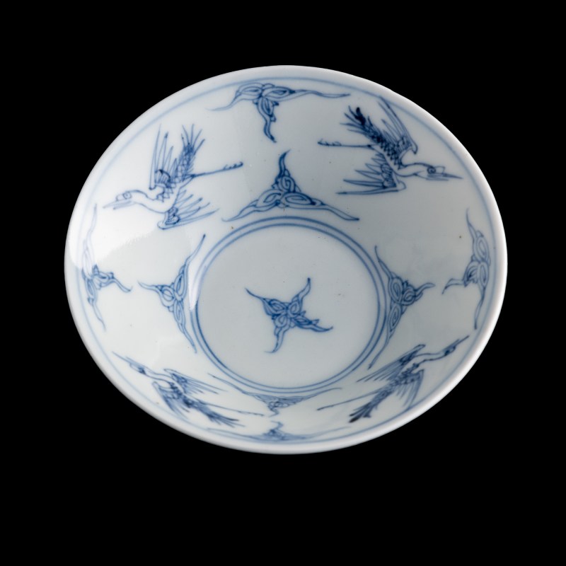 清雍正 青花雲鶴小碗（附盒） | A small Chinese blue and white 'cloud and crane' bowl, Yongzheng period, Qing dynasty - 图5