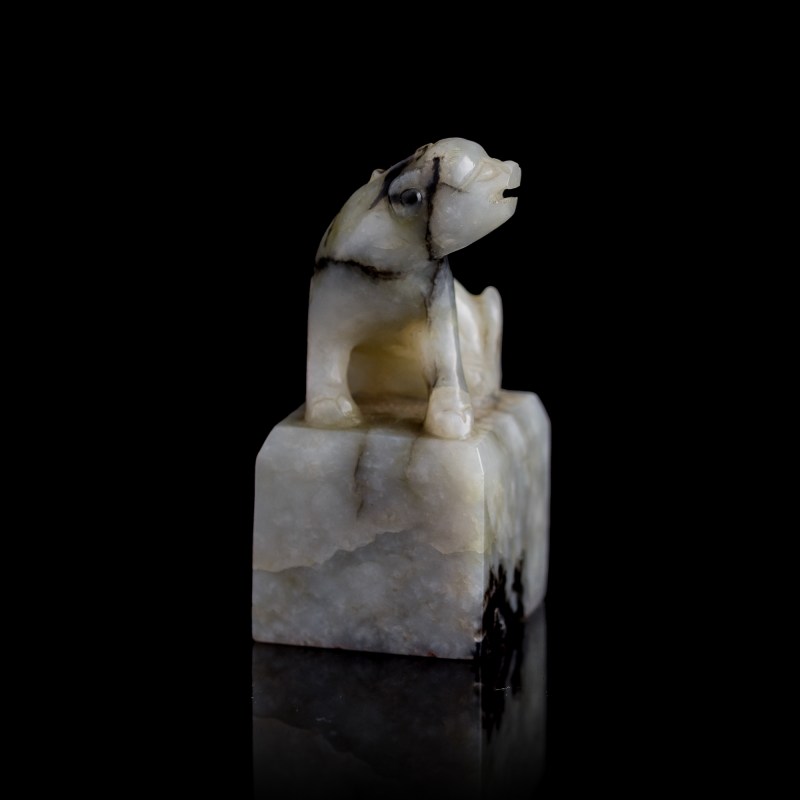 明代 玉雕獸鈕印章 | A Chinese jade seal with beast finial, Ming dynasty - 图5