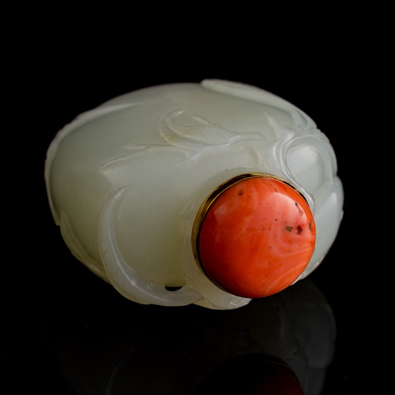 十八世紀 白玉雕桃形鼻烟壺 | A Chinese white jade peach-form snuff bottle, 18th century - 图6