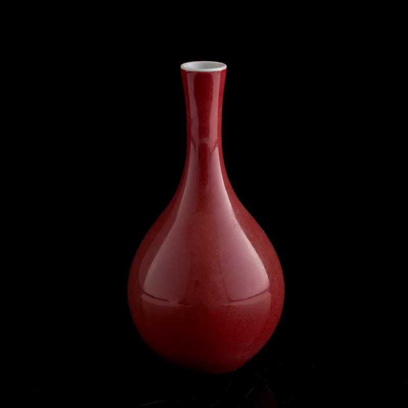清代 祭紅釉膽瓶 | A Chinese sacrificial-red-glazed danping vase, Qing dynasty - 图3