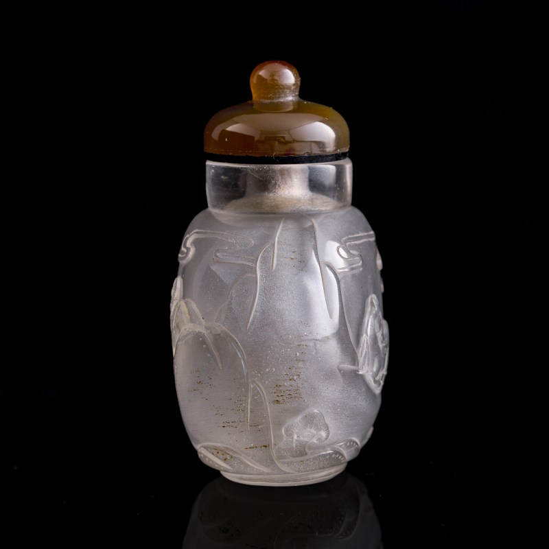 十九世紀 水晶雕松猴圖鼻烟壺 | A Chinese crystal 'pine and monkey' snuff bottle, 19th century - 图2
