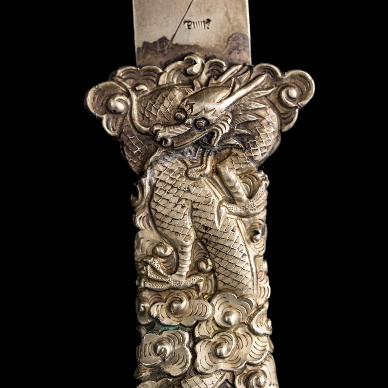 十八世紀 白玉龍勾把銀裁紙刀 | A Chinese silver paper knife with white jade belt-hook handle, 18th century - 图11