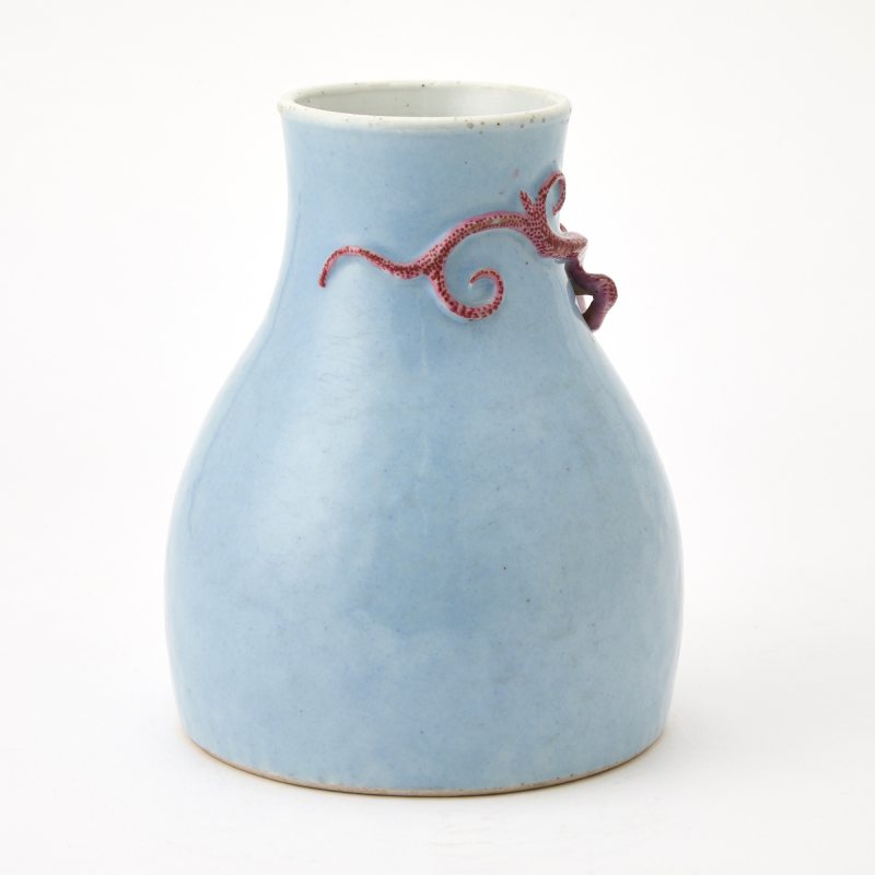 A Chinese Glazed Porcelain Mallet Vase - 图2