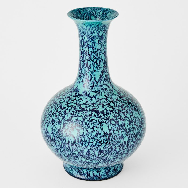 A Chinese Robin's Egg Glazed Porcelain Vase - 图2