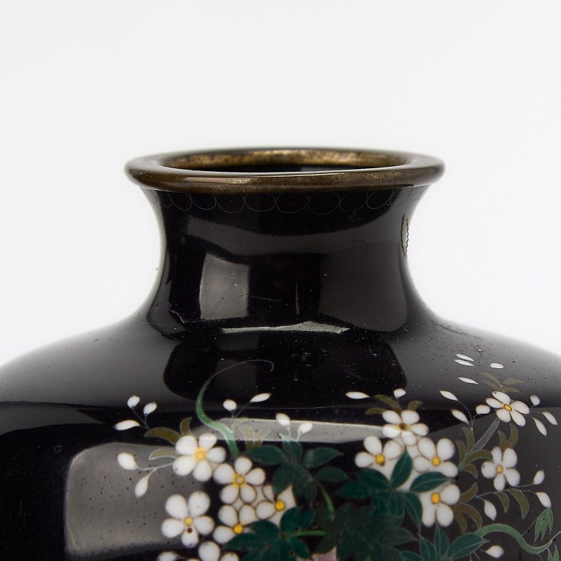 A Pair of Japanese Cloisonne Enamel Vases - 图4