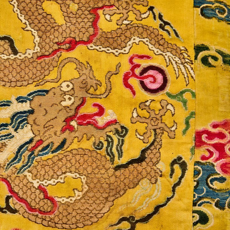 A Tibetan Ritual Water Flask with Chinese Brocade Silk Cover - 图4