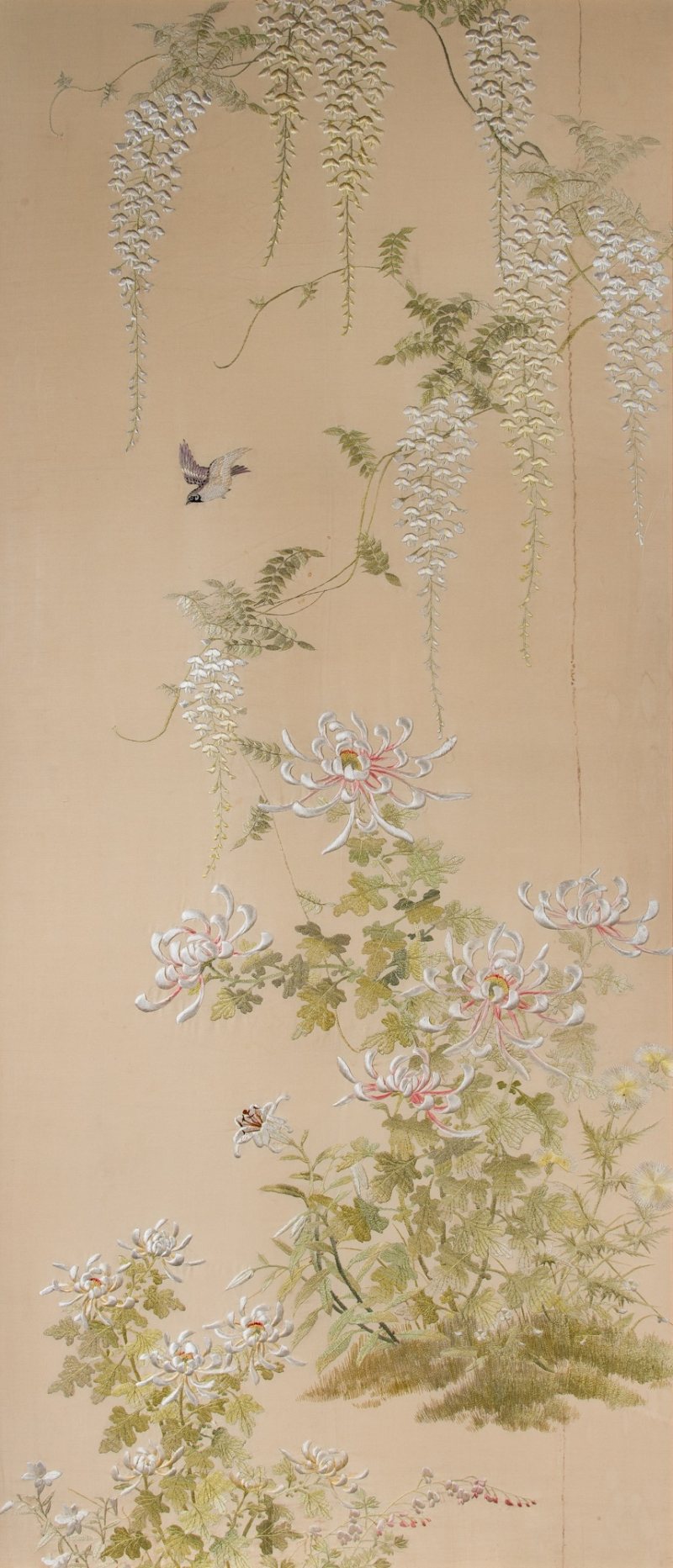 An Exceptionally Large Pair of Japanese Embroidered Silk Panels - 图6