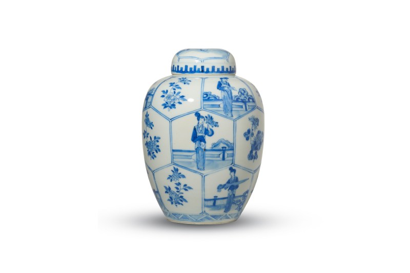 清光绪 青花仕女图盖罐 - 图1
