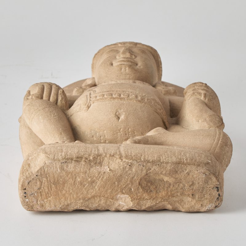 A Rare Indian Carved Stone Figure of Kubera - 图5