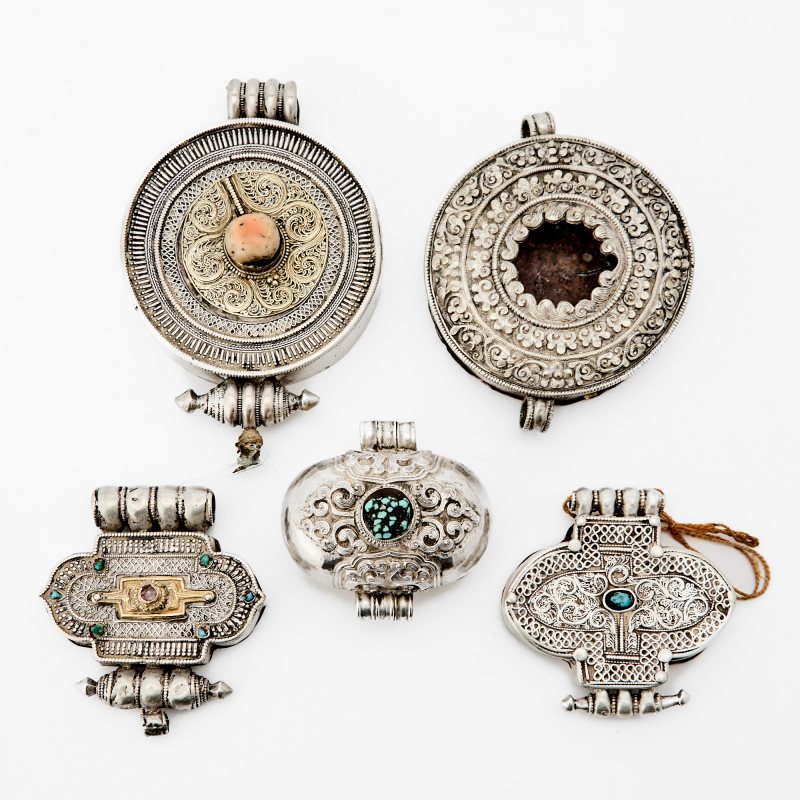A Group of Tibetan Mixed Metal Ritual Articles - 图4
