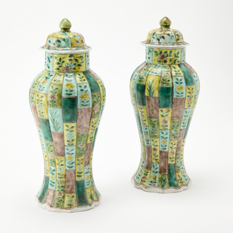 A Pair of Chinese Famille Verte Porcelain Baluster Vases and Covers
