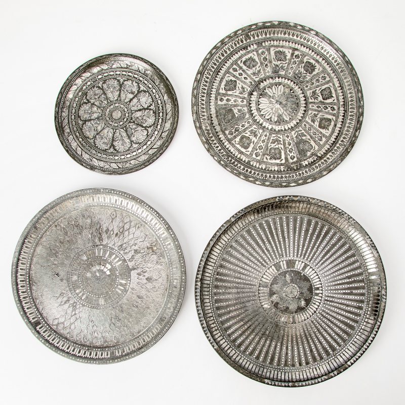 Four Indian Silver-Inlaid Alloy Bidri Ware Dishes - 图1