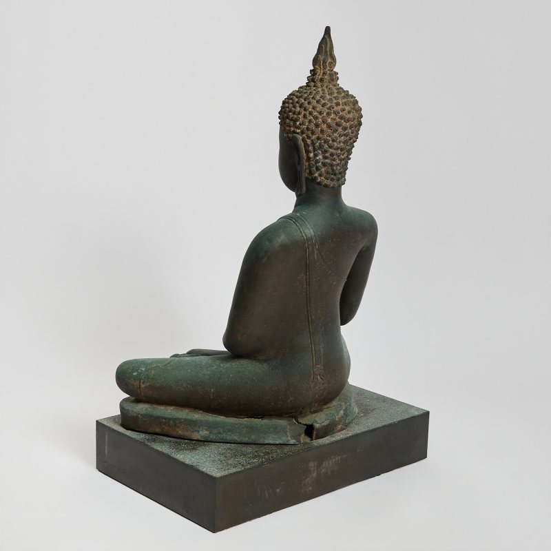 A Large and Important Thai Bronze Figure of Seated Buddha - 图4