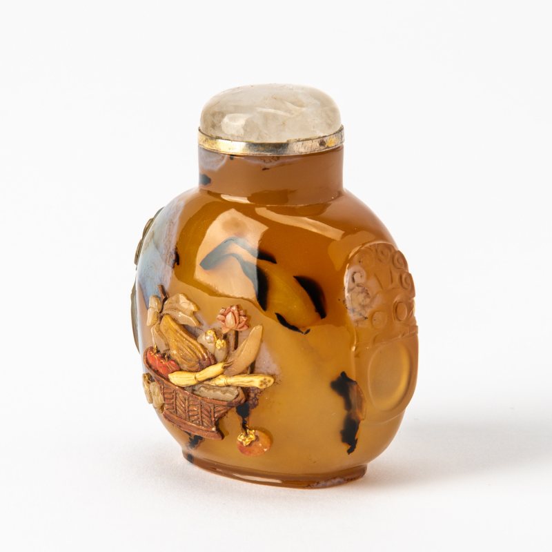 A Japanese-Embellishment Chinese Agate Snuff Bottle - 图5