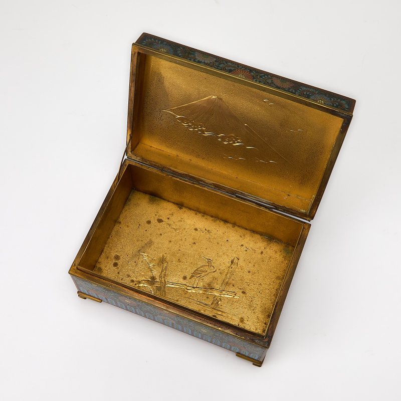 A Japanese Cloisonne Enamel Box - 图3