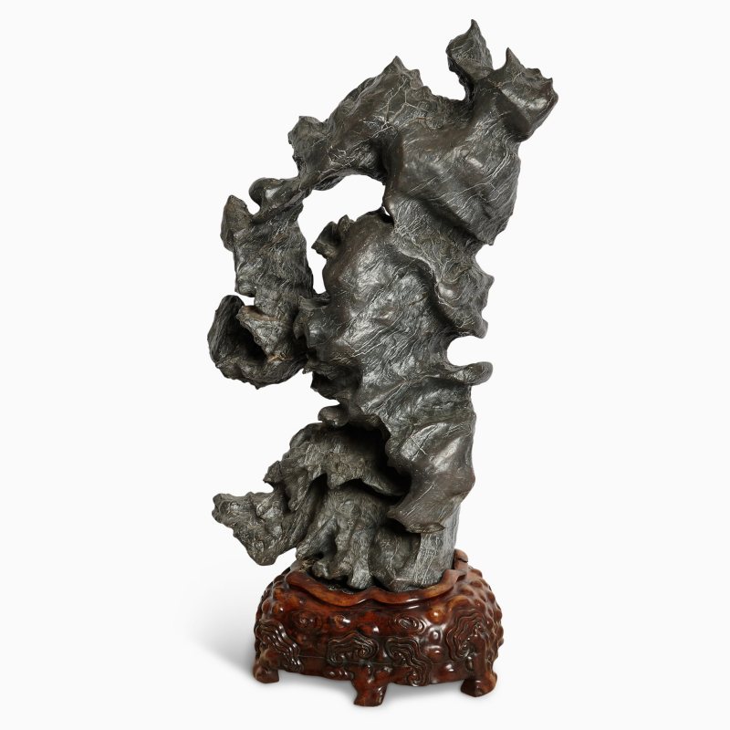 An Exceptionally Large Chinese Scholar's Rock, Lingbi - 图1