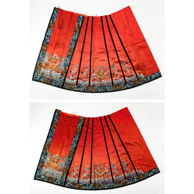 A Chinese Red Ground Embroidered Silk Two-Part Skirt - 图1