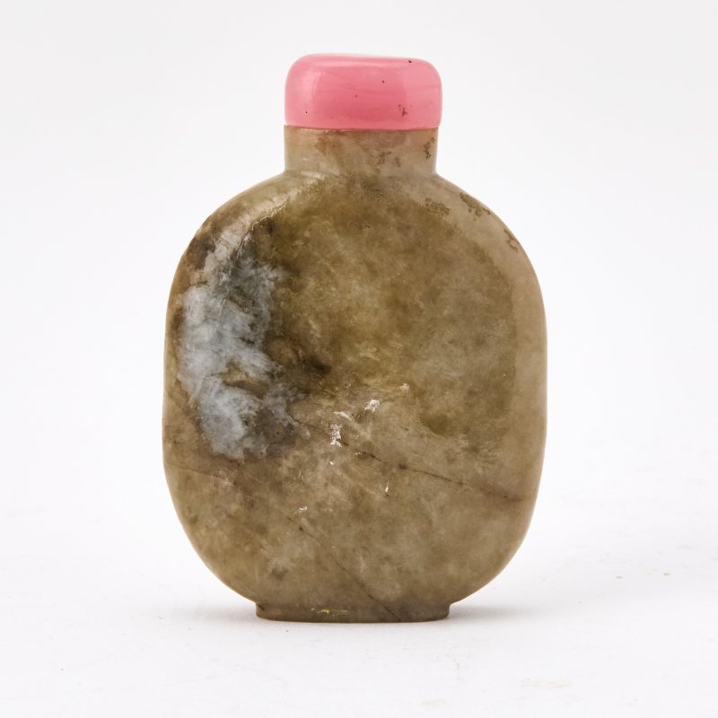 A Chinese Carved Jade Snuff Bottle - 图3