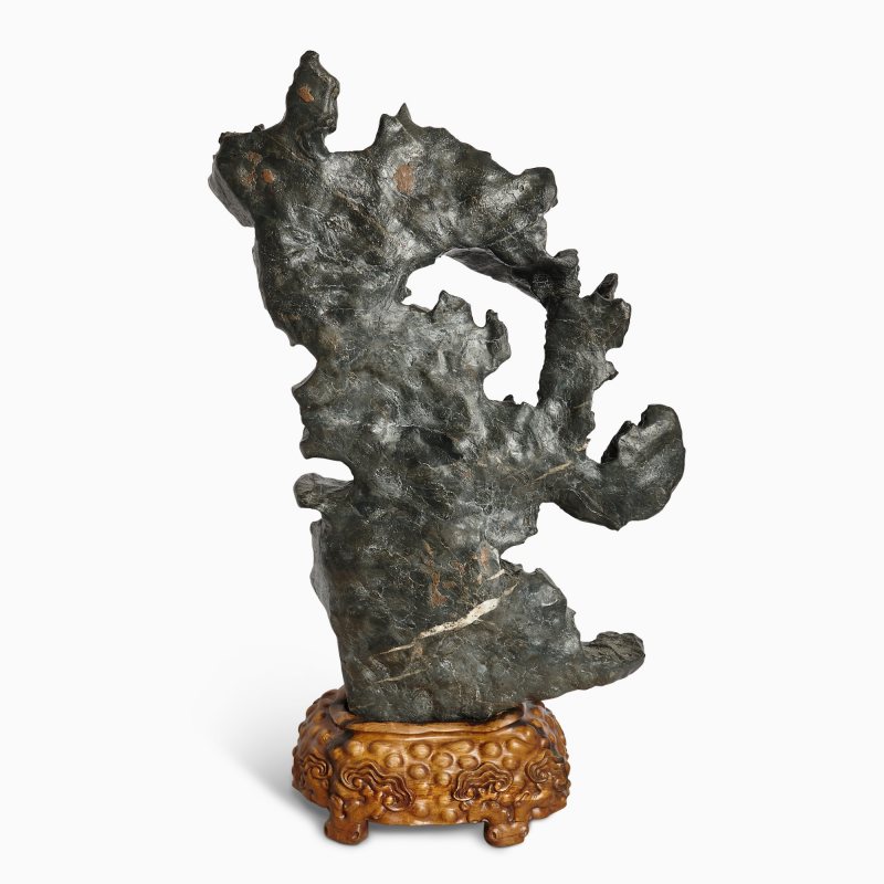 An Exceptionally Large Chinese Scholar's Rock, Lingbi - 图5