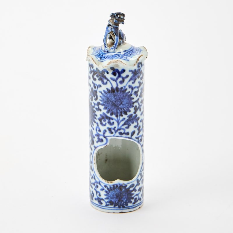 Three Chinese Blue and White Porcelain Bird Feeders - 图15