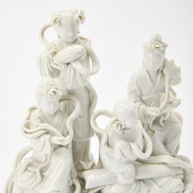 Two Chinese Dehua Porcelain Figural Groupings - 图3