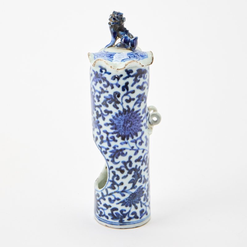 Three Chinese Blue and White Porcelain Bird Feeders - 图16