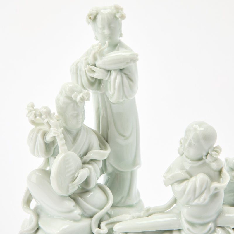 Two Chinese Dehua Porcelain Figural Groupings - 图5