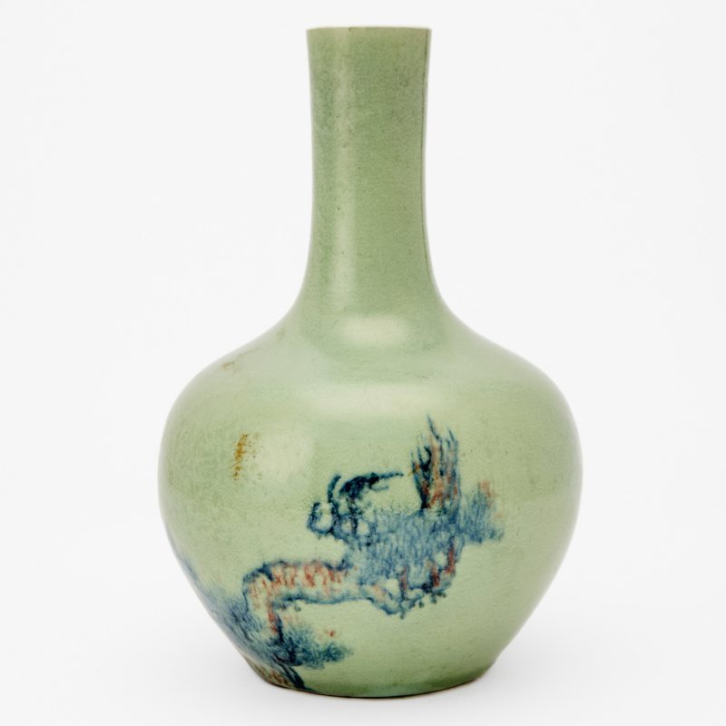 A Chinese Celadon Glazed Porcelain Bottle Vase - 图2