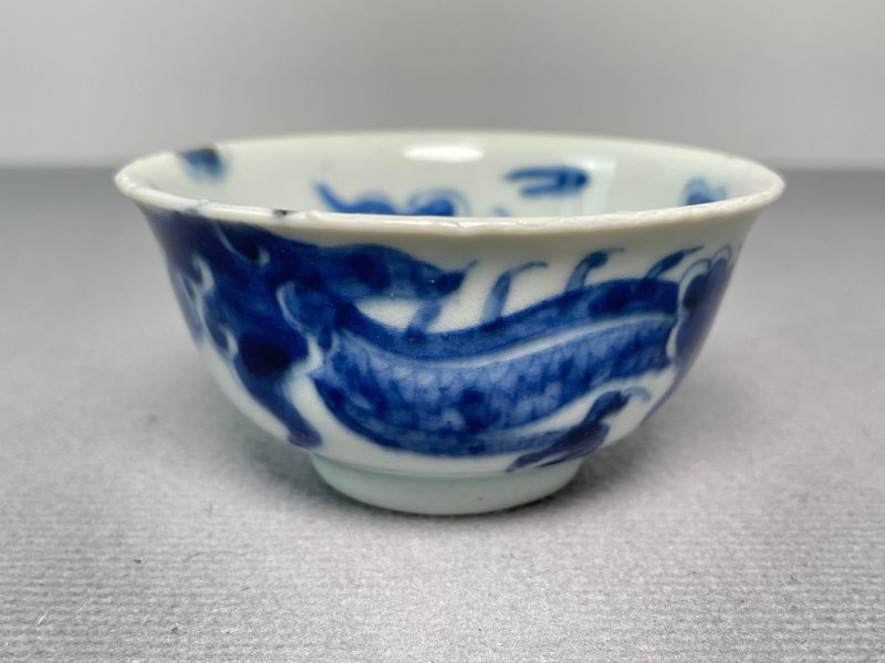清中期 青花过墙龙纹茶园 - 图3