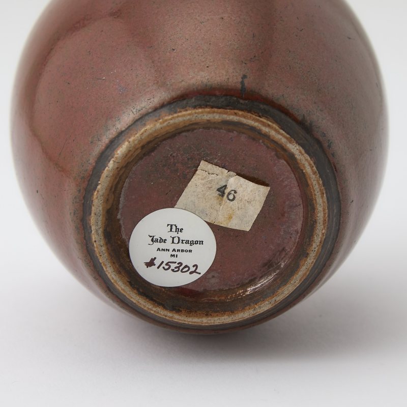 A Chinese Iron-Rust-Glazed Porcelain Tea Caddy - 图3