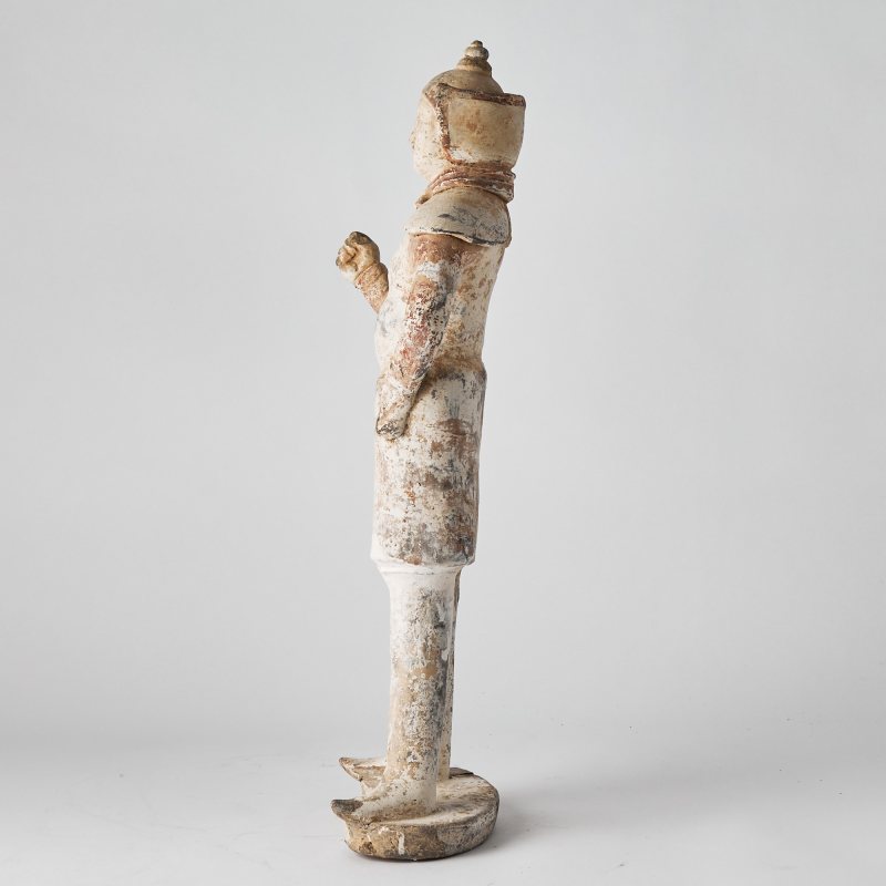 A Chinese Pottery Figure of a Soldier - 图4