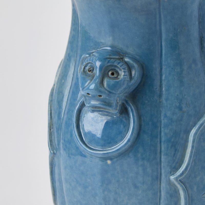 A Chinese Blue Glazed Porcelain Vase - 图4