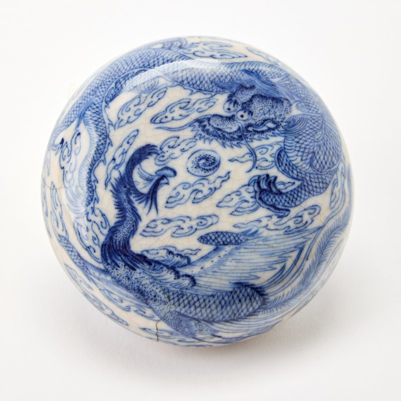 A Chinese Blue and White Porcelain Covered Paste Box - 图2