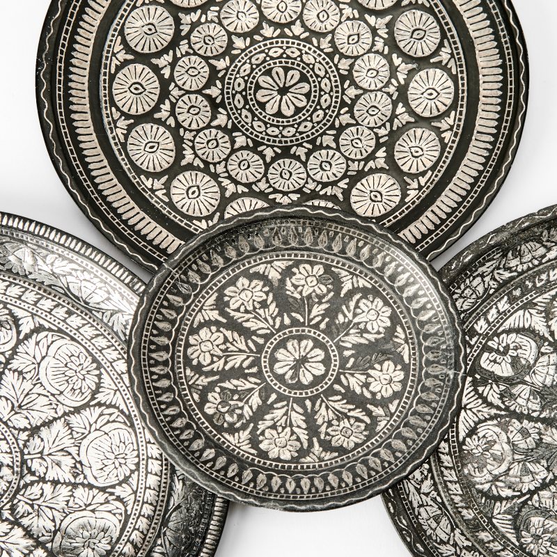 Five Indian Silver-Inlaid Alloy Bidri Ware Dishes - 图2