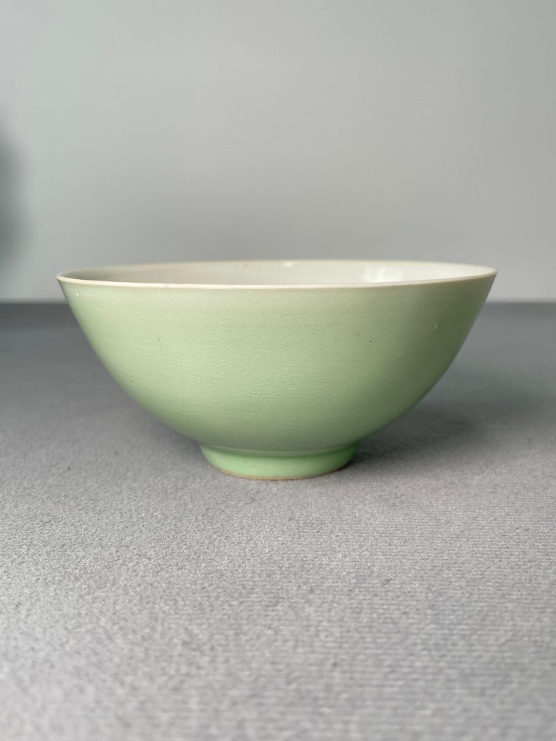 清中期 豆青釉茶园 - 图2