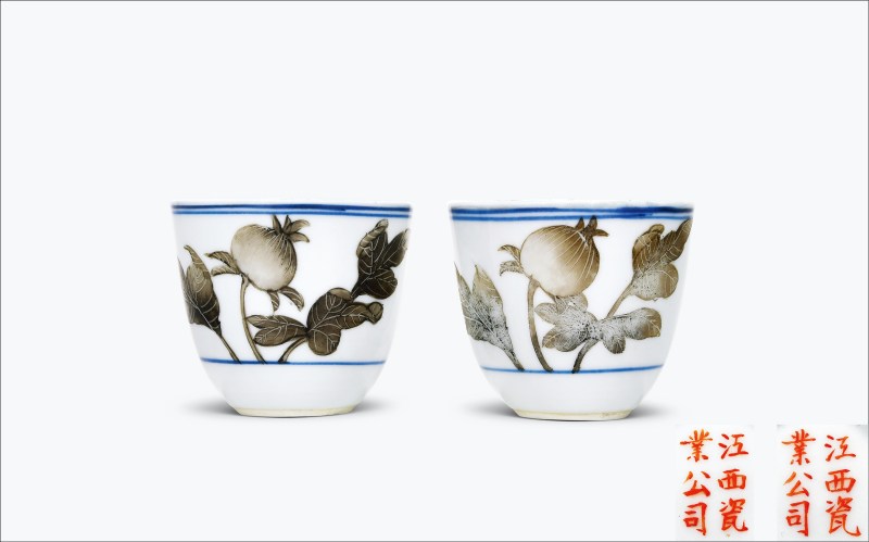 清晚期-民国 青花墨彩石榴纹卧足杯一对 - 图1
