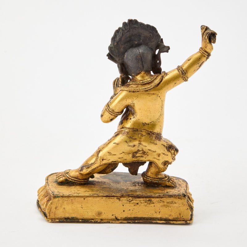 A Tibetan Gilt Bronze Figure of Vajrapani - 图3